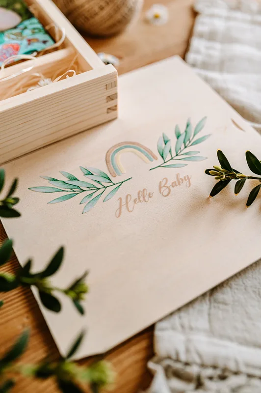 Drevená krabička Hello Baby s akvarelovou potlačou